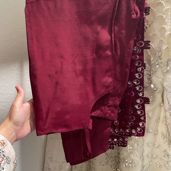 Republic womenswear (Un Oillet) from Claire de lune wedding collection - Picture 7 of 9